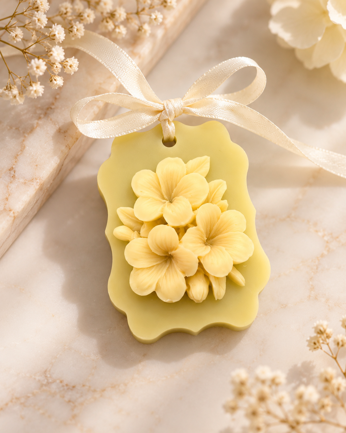Fresh Linen & Citrus Scented Wax Tablet – Handmade Wardrobe Freshener