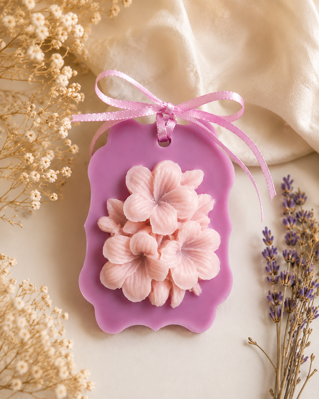 Lavender Scented Wax Tablet – Handmade Wardrobe Freshener